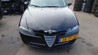 Alfa Romeo 147 2007 1.6 16v AR37203 Zwart 601 onderdelen picture 11