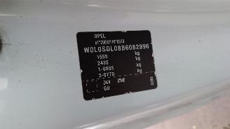 Opel Corsa D 2011 1.2 16v A12XER Wit onderdelen picture 8