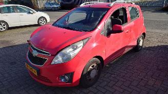 Vrakbiler auto Chevrolet Spark 2011 1.0 16v B10D1 Rood Onderdelen 2011/11