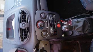Renault Clio 3 2007 1.2 16v D4FD7 Bruin TED18 onderdelen picture 15