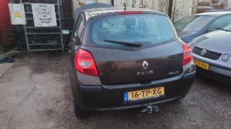 Renault Clio 3 2007 1.2 16v D4FD7 Bruin TED18 onderdelen picture 3