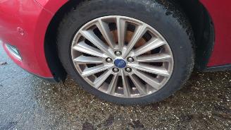 Ford Focus 3 2015 1.0 Ecoboost M1DD Rood Red Candy onderdelen picture 3