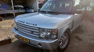 Vrakbiler auto Land Rover Range Rover 2004 4.4 V8 M62B44 Grijs onderdelen 2004/11