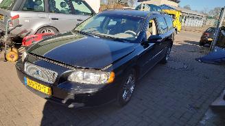 Vrakbiler auto Volvo V-70 2006 2.4 D5 D5244T5 Zwart 019 onderdelen 2006/7
