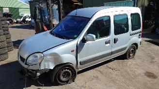 Uttjänta bilar auto Renault Kangoo 2003 1.6 16v K4MA752 Grijs TEB64 onderdelen 2003/6