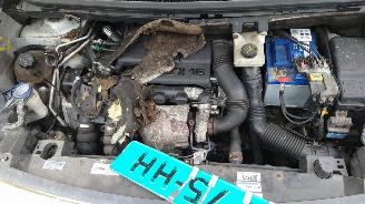 Citroën Berlingo 2009 1.6 HDi 9HS Wit EWP onderdelen picture 12