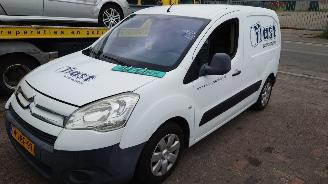 Vrakbiler auto Citroën Berlingo 2009 1.6 HDi 9HS Wit EWP onderdelen 2009/3