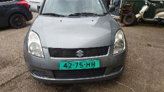 Suzuki Swift 2007 1.3 16v M13A Grijs ZCD onderdelen picture 7