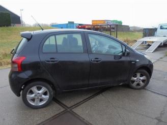 Toyota Yaris Yaris II (P9), Hatchback, 2005 / 2014 1.4 D-4D picture 4