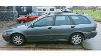 Volvo V-40 V40 (VW), Combi, 1995 / 2004 1.8 16V picture 2