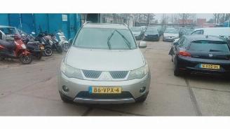 rozbiórka samochody osobowe Mitsubishi Outlander Outlander (CW), SUV, 2006 / 2012 2.2 DI-D 16V 4x4 2008/4