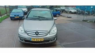 Coche siniestrado Mercedes B-klasse B (W245), Hatchback, 2005 / 2011 2.0 B-200 16V 2007/5