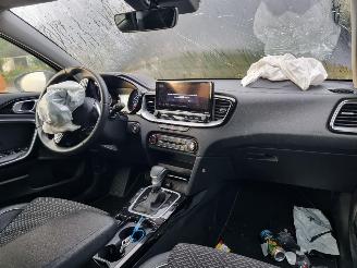 Kia Ceed 1.0 TGDI Aut. Navi Camera picture 15