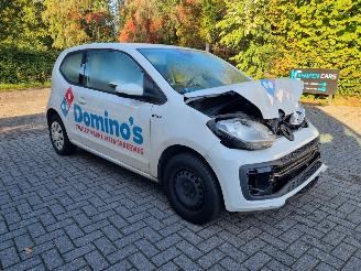 Schadeauto Volkswagen Up! 1.0 Airco 2022/8