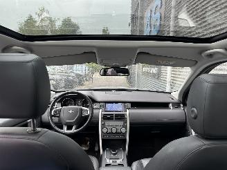 Land Rover Discovery Sport 2.0 TD4 PANO/CAMERA/LEDER/TREKHAAK/MERIDIAN/LED/RIJDBAAR! picture 7