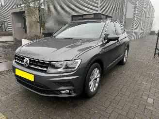 Unfallwagen Volkswagen Tiguan 1.4 TSI DSG 4-MOTION SCHADEVRIJ/PANO/TREKHAAK/SIDE-ASSIST/FULL OPTIONS! 2018/9