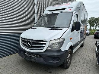 krockskadad bil bedrijf Mercedes Sprinter 314CDI RIJDBARE SCHADE / KOELWAGEN BAKWAGEN / CAMERA 2018/12