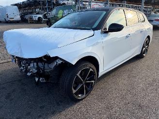 Coche siniestrado Opel Astra  2025/2