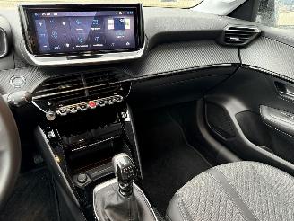 Peugeot 208 NEW MOD! 1.2 Turbo 101PK Allure picture 21
