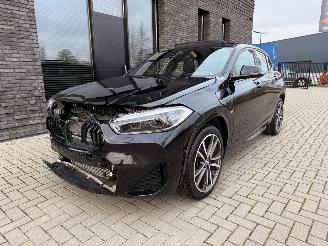 BMW X2 25e xDrive 220PK Steptronic M-Sport PANO VOL! picture 3