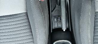 Toyota Yaris Facelift model Edition 1.5VVTI-E Airconditioning stoelverwarming Multicolor Display Met Navi voorbereiding Achteruitrijcamera Regensensor Licht assistent Drivelane assistent Leren multi stuurwiel Mistlampen 15-inch Toyota velgen picture 36