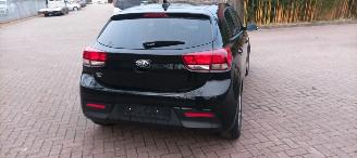 Kia Rio Bj:11-2019 1.4-16v Automaat Navi Climatecontrol Stoelverwarming Lichtautomaat Led-Koplampen 4xelek ramen Privacyglas Stuurwiel met verwarming picture 5