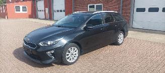  Kia Ceed Bj:09-2018 1.6 CRDI 136pk Full-Led Navigatie Leder Memory Sportstoelen Blindspot systeem JBL Sound Elektrische achterklep 2018/9