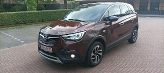  Opel Crossland Bj: 04-2018 1.2-Turbo Automaat Navigatie Climatecontrol CruiseControl Stoelverwarming Lichtautomaat Privacyglas Regensensor Trekhaak Parkeersensoren voor en achter Elektrische ramen 4x elektrische buitenspiegels met verwarming Voorruit met verwarming Led  2018/4