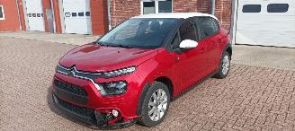 Unfallwagen Citroën C3 Bj:11-2022 1.2 83pk Airconditioning Full-Led koplampen Led Dagrijverlichting mistlampen Stoelverwarming cruisecontrol Dab Radio elektrische buitenspiegels met verwarming Centrale vergrendeling met afstandsbediening Start-Stop Drivelane assistent Lichtmeta 2022/11