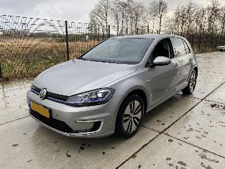 skadebil auto Volkswagen e-Golf NAVI-PDC-LED 2019/1