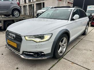 damaged passenger cars Audi A6 allroad 3.0 TDI Premium Edition - PANO-NAVI-PDV-LEDER 2014/7