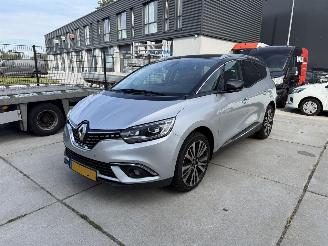 skadebil auto Renault Grand-scenic 1.3TCe Initiale Paris 7P - AUTOMAAT - PANO - CLIMA - CAMERA 2019/7