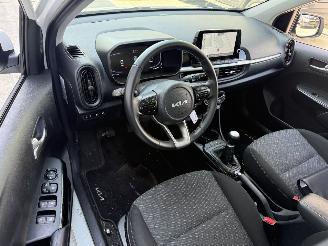 Kia Picanto 1.0 DPI DYNAMIC LINE CAMERA-CRUISE-NAVI picture 3