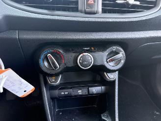 Kia Picanto 1.0 DPI DYNAMIC LINE CAMERA-CRUISE-NAVI picture 19