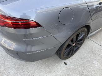 Jaguar XE 2.0 250 R -Dynamic Black-AUTOMAAT-NAVI-LEDER-PDC-CAMERA picture 16