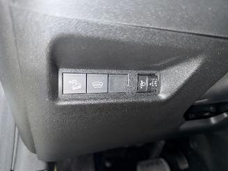 Jeep Avenger 1.2 e-HYBRID Summit AUTOMAAT 101 PK -NAVI-PDC-CAMERA picture 17