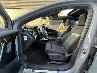 Audi Q4 45 Advanced Edition 82 kWh-SCHUIFDAK-CAMERA-NAVI -210 KW 286 PK picture 8