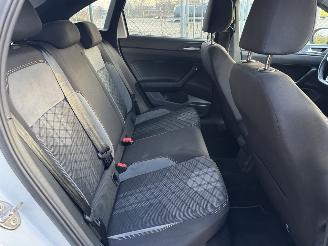 Volkswagen Taigo 1.0 TSI R-Line Virtual Cockpit Nap Nederlandse Auto picture 13