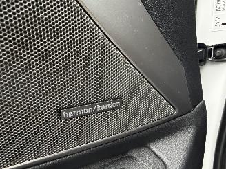 BMW 3-serie M340i Xdrive 376Pk Harman Kardon Akrapovic picture 16