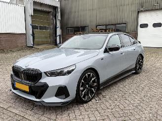 Auto incidentate BMW 5-serie 520i M-Pakket Individual Bowers&Wilkins 2024/2