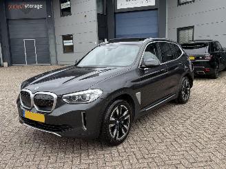 Schadeauto BMW iX3 80 KWh Executive Pano 2021/9