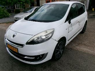 Damaged car Renault Grand-scenic 1.4 TCE BOSE 7 PERSOONS CLIMA NAVI 2012/6