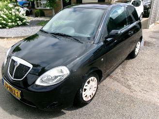 skadebil auto Lancia Ypsilon 1.4-16V SPORT 2008/10