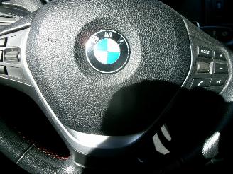 BMW 1-serie 118 I BUSINEES+ CLIMA NAVI picture 19