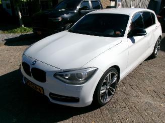  BMW 1-serie 118 I BUSINEES+ CLIMA NAVI 2012/5