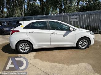 Hyundai I-30 i30 (GDHB5), Hatchback, 2011 1.6 CRDi Blue Drive 16V VGT picture 4