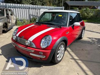Sloopauto Mini Cooper Mini (R50/53), Hatchback, 2001 / 2007 1.6 16V Cooper 2003