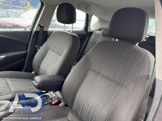 Opel Astra Astra J (PC6/PD6/PE6/PF6), Hatchback 5-drs, 2009 / 2015 1.6 16V Ecotec picture 10