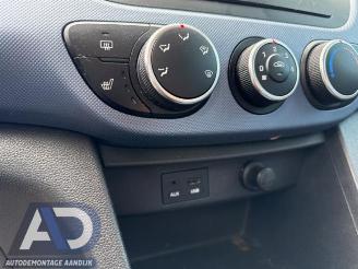 Hyundai I-10 i10 (B5), Hatchback, 2013 / 2019 1.0 12V picture 18