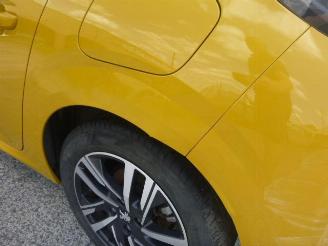 Peugeot 208 1.5 HDI picture 12